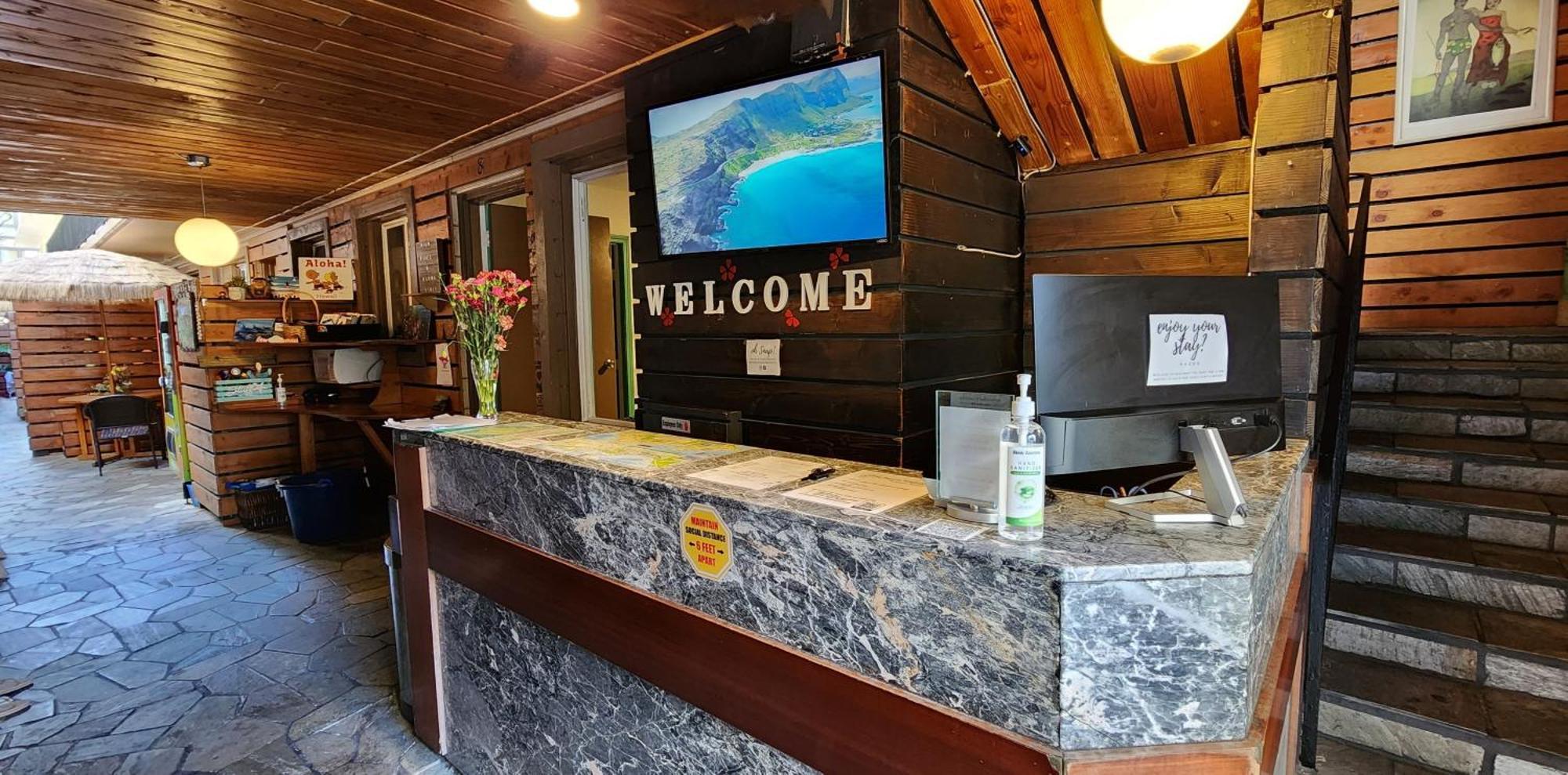 The Beach Waikiki Boutique Hostel Гонолулу Экстерьер фото