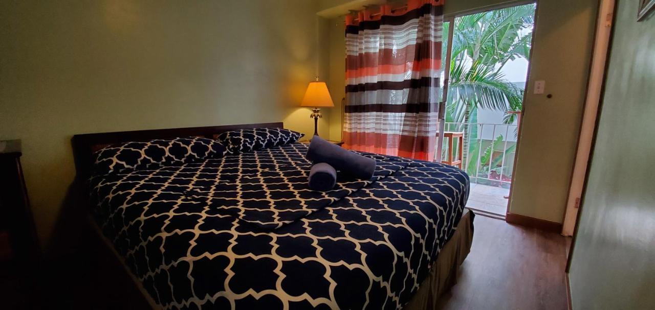 The Beach Waikiki Boutique Hostel Гонолулу Экстерьер фото