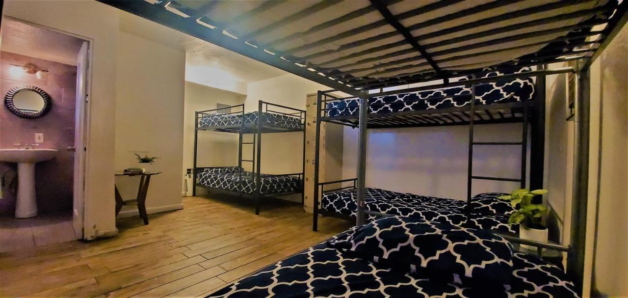 The Beach Waikiki Boutique Hostel Гонолулу Экстерьер фото
